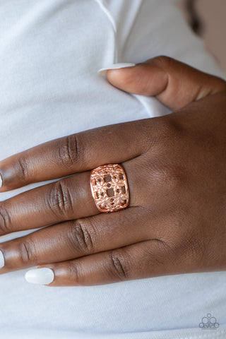 Crazy About Daisies - Rose Gold - Paparazzi