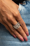 OVAL-Ruled - White - Paparazzi
