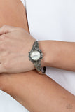 Extravagantly Enchanting - White - Paparazzi