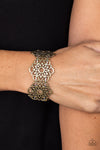 Baroque Bouquet - Brass - Paparazzi