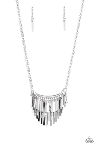 Cue the Chandelier - Silver - Paparazzi